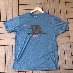 Levi’s m tee